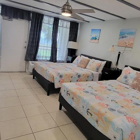 Bay View, Studio206, Beach Steps Away! Pool+Wifi Ruskin Exteriér fotografie