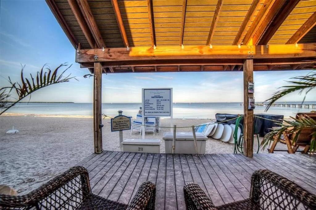 Bay View, Studio206, Beach Steps Away! Pool+Wifi Ruskin Exteriér fotografie