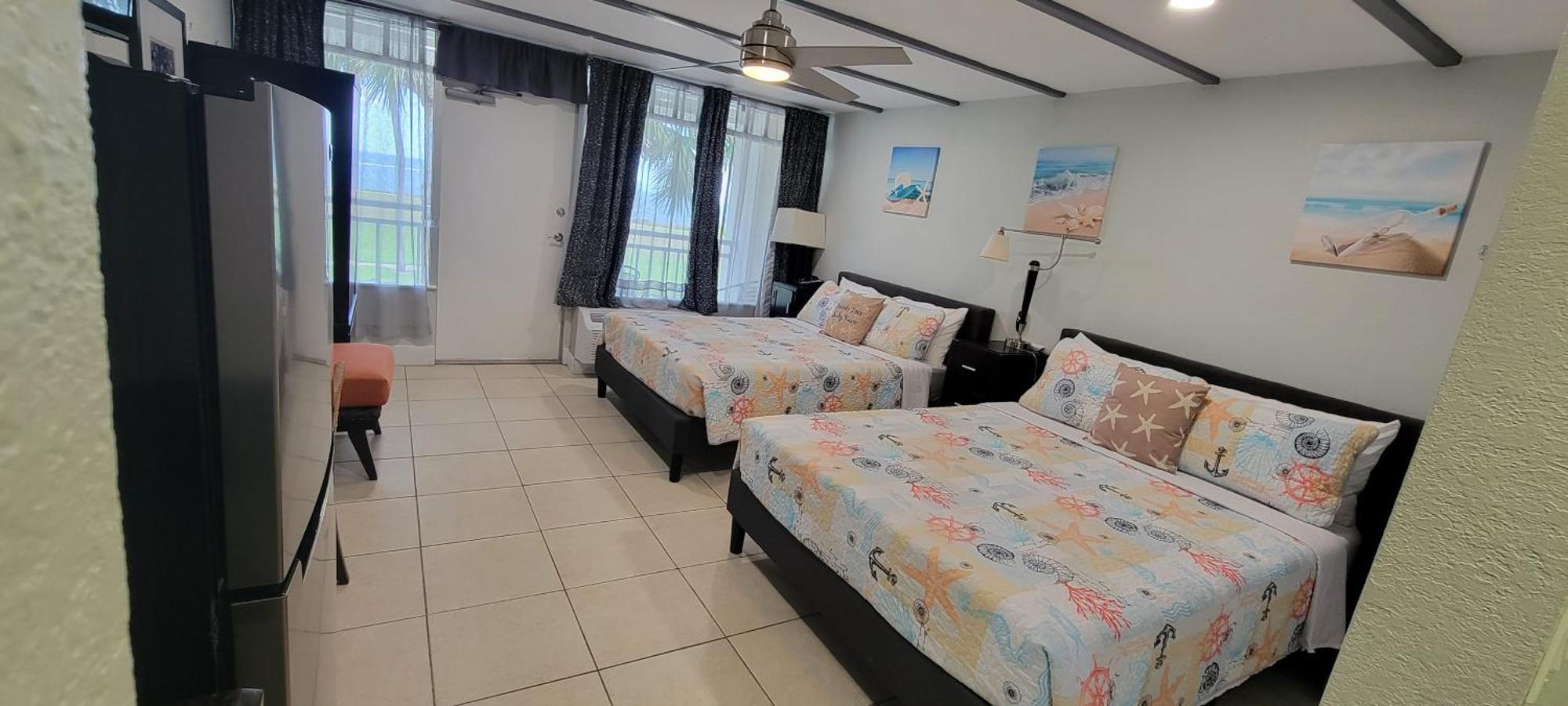 Bay View, Studio206, Beach Steps Away! Pool+Wifi Ruskin Exteriér fotografie