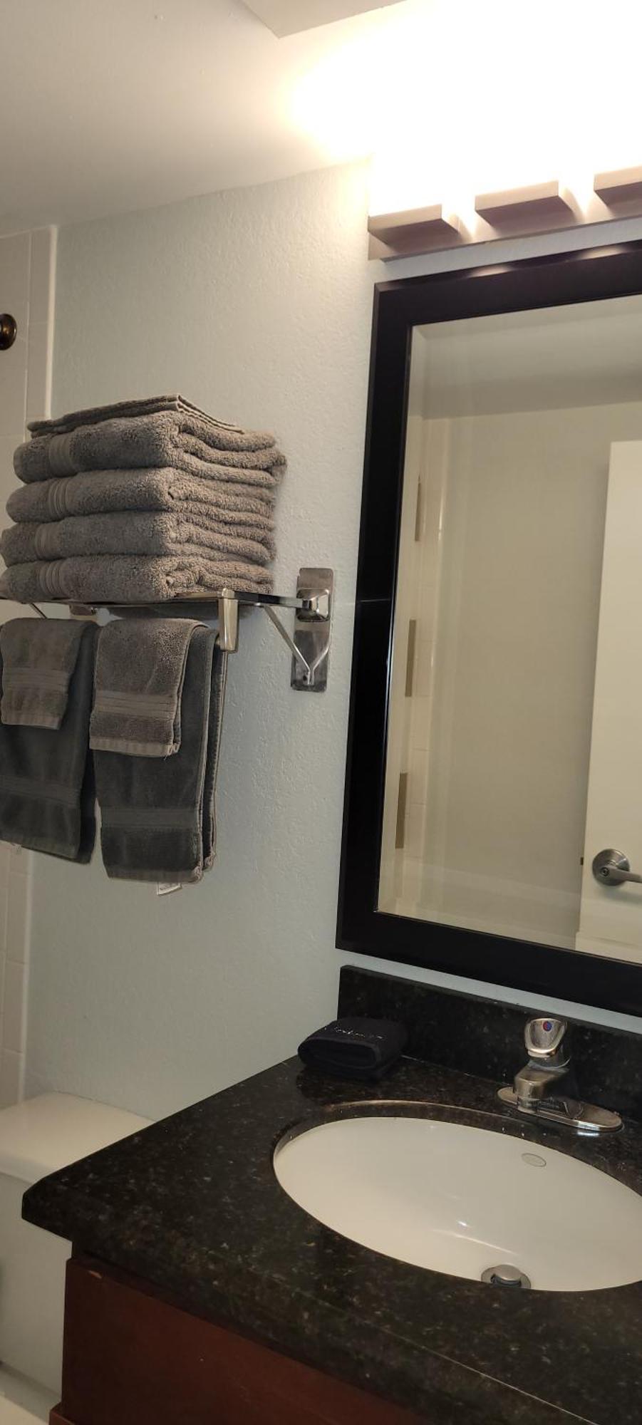 Bay View, Studio206, Beach Steps Away! Pool+Wifi Ruskin Exteriér fotografie